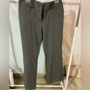 Gray Straight Leg trousers with Classic Style